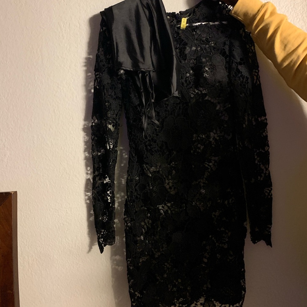 Bebe dress with slip